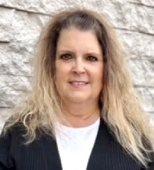 Feature – Kara Comeau